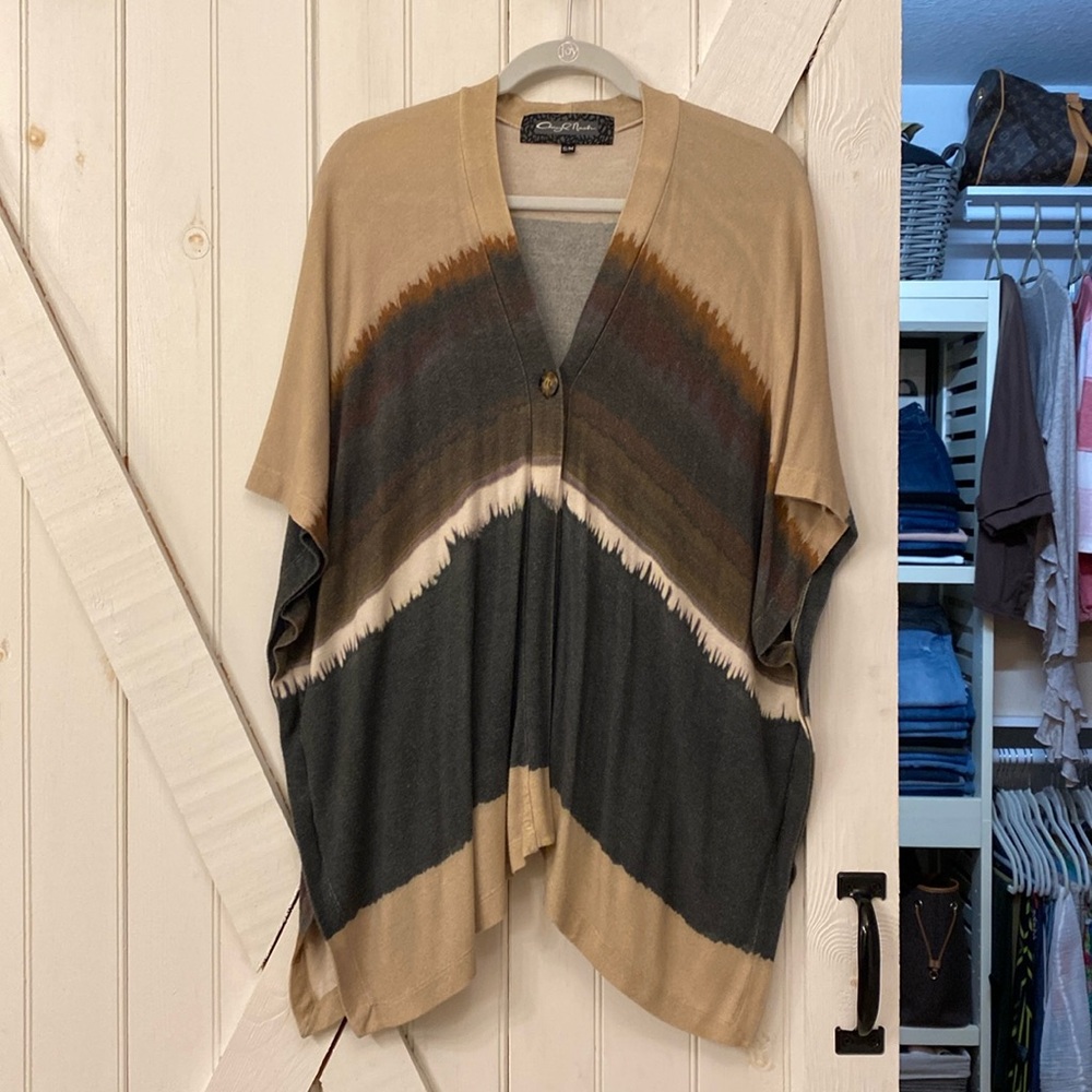 Cheryl Nash, Beautiful kimono with arm hole.